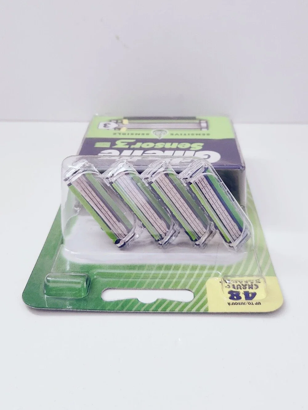 ⭐4/$15 Gillette Sensor3 Sensitive 3-Blade Disposable Razor